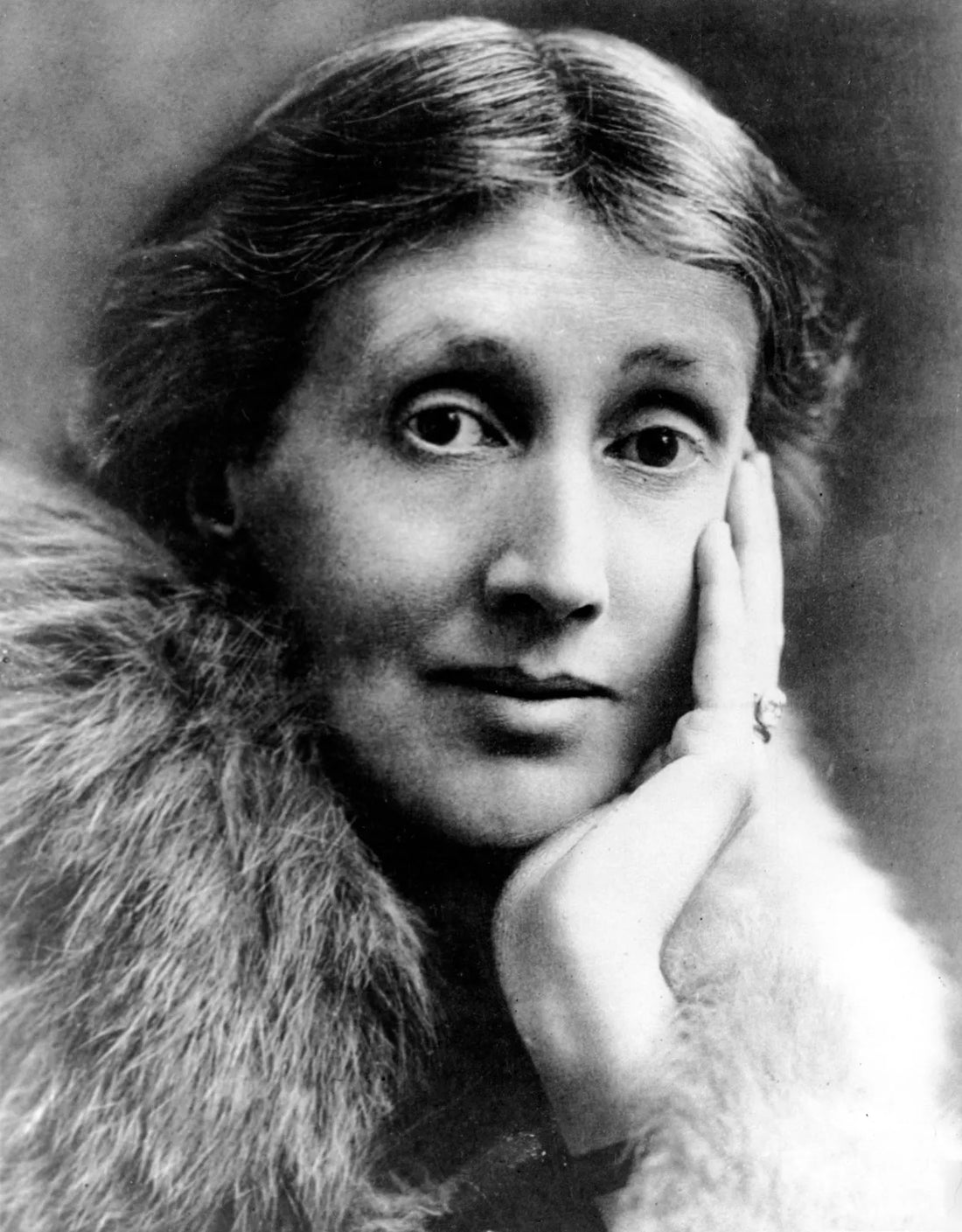 Virginia Woolf- Una mujer revolucionando una era literaria